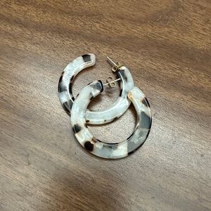 Madewell Tortoise Shell Acetate Hoop Earrings
